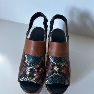 Faux Snakeskin and Leather  Women's Platform Sandals size 6